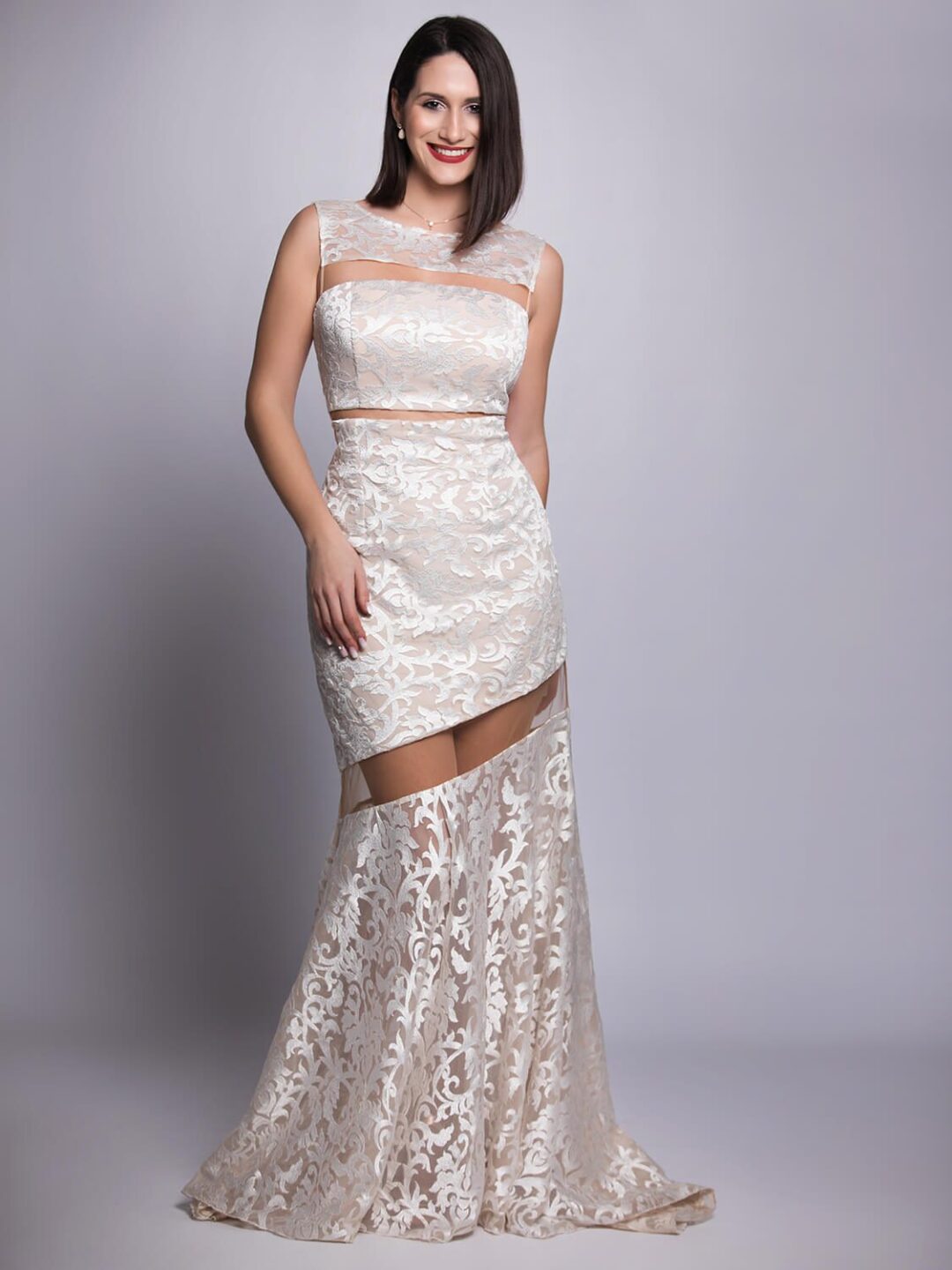 Νυφικό φόρεμα με δαντέλα