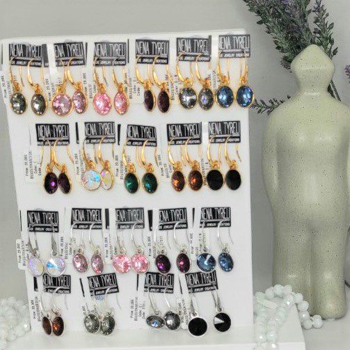 Σκουλαρίκια από ορείχαλκο με Swarovski σε πολλούς χρωματισμούς, για να ολοκληρώνετε τις εμφανίσεις σας!