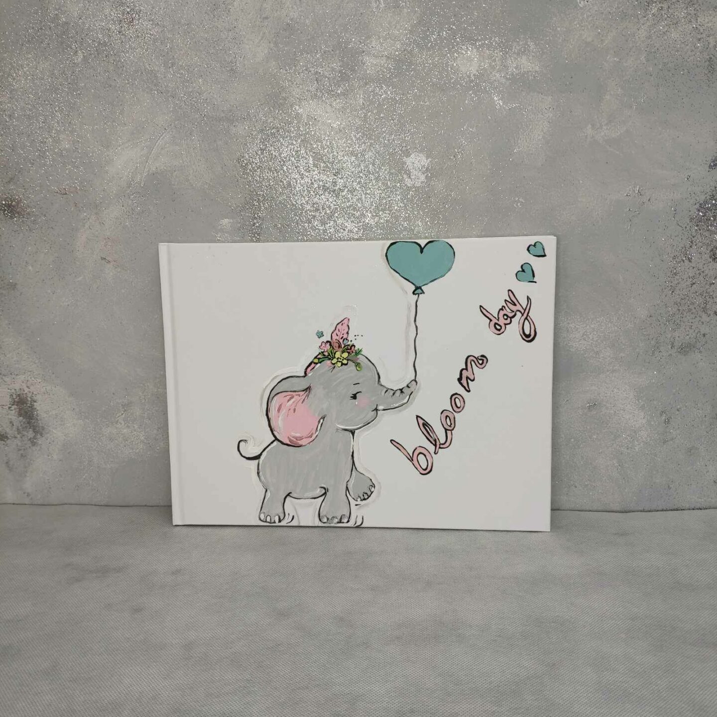 Βιβλίο ευχών με θέμα ελεφαντάκι
