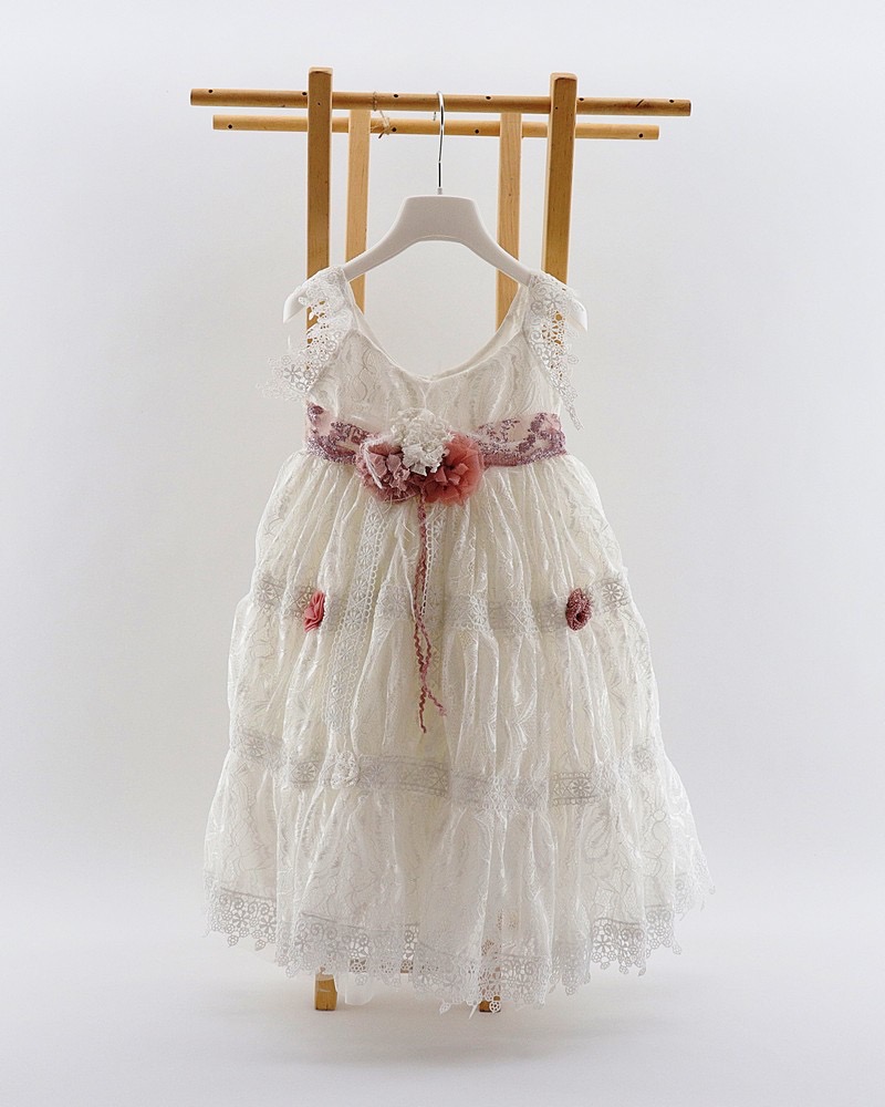 Βαπτιστικό φόρεμα με μανίκια από δαντέλα